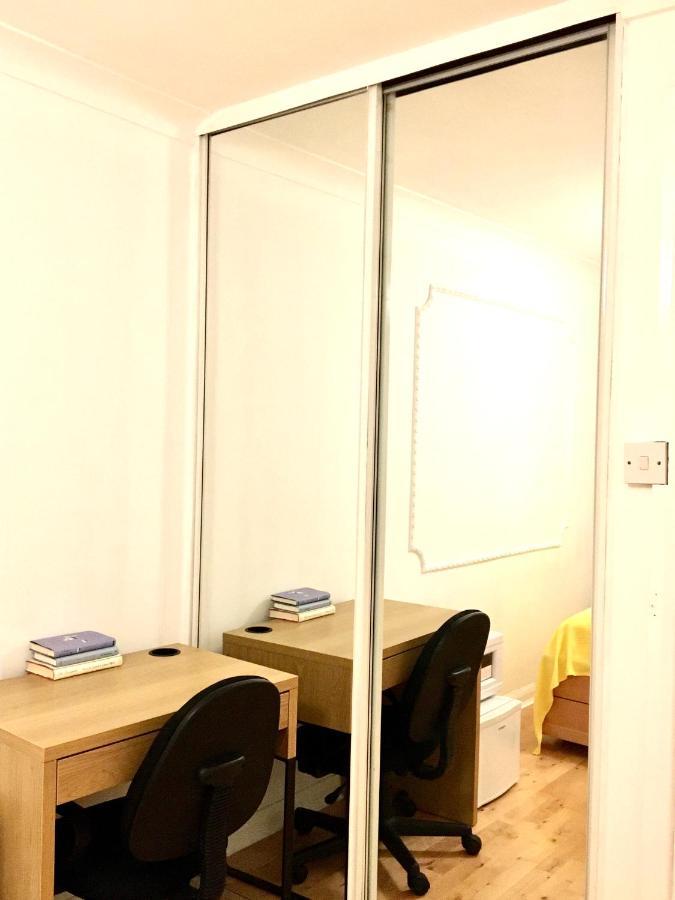 Double In The Heart Of Kingston Upon Thames In London Apartment Kingston upon Thames (Greater London)